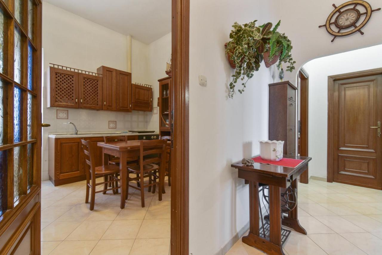 Elegant Apartment With Sea View In Porto Santo Stefano 89 M² Eksteriør bilde