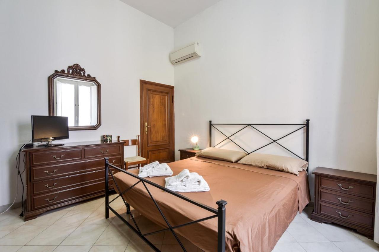 Elegant Apartment With Sea View In Porto Santo Stefano 89 M² Eksteriør bilde